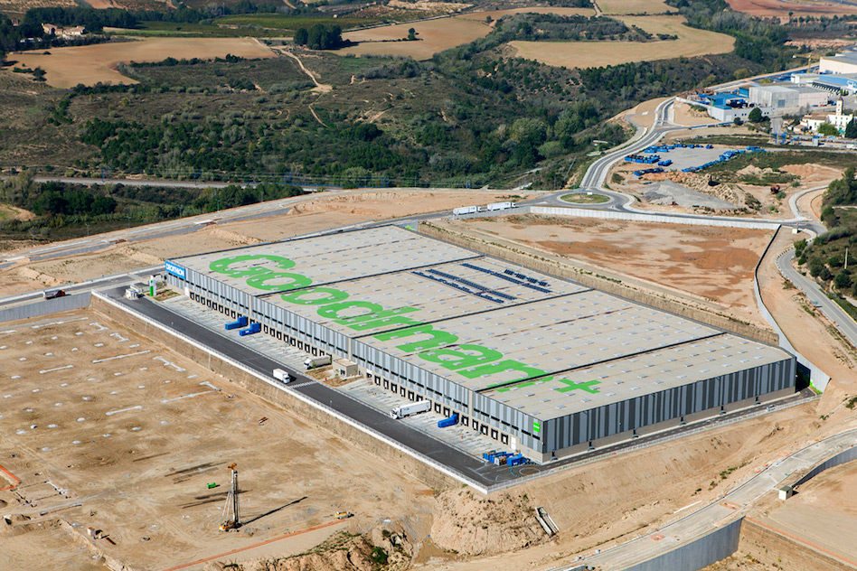 Inbisa entrega al gigante francés Decathlon su nueva nave logística en Barcelona
